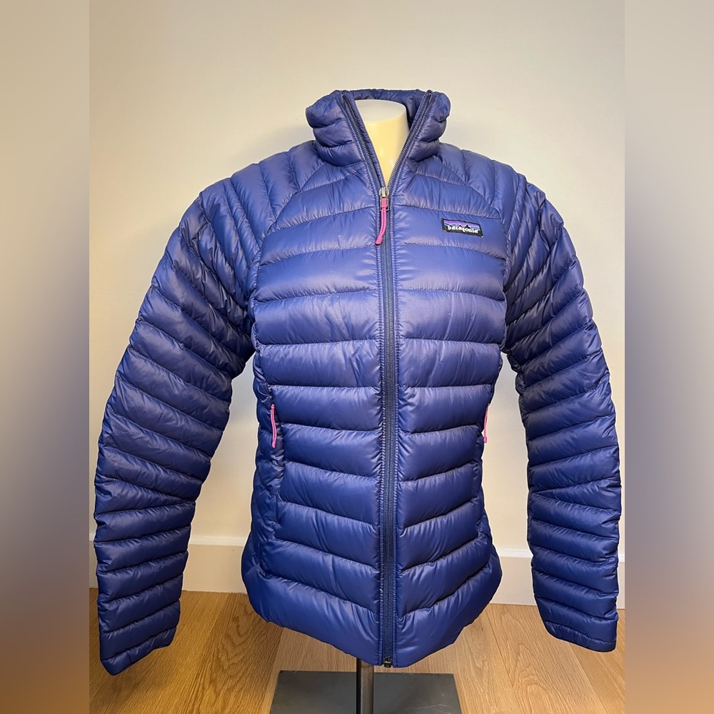 Patagonia Down Sweater Women's size Medium